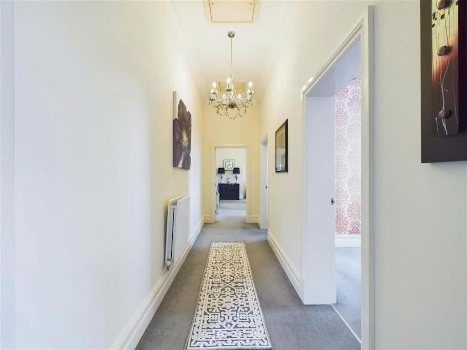 Upmarket Apartment In Ormskirk Eksteriør billede